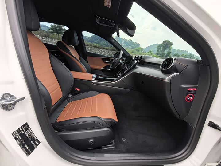 Фото 9 - Mercedes-Benz C-Class