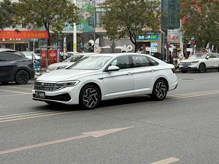 Фото 2 - Volkswagen Sagitar L