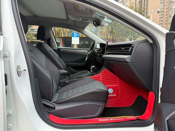 Фото 4 - Volkswagen Sagitar L