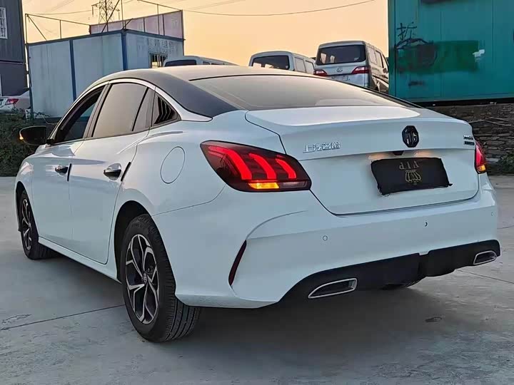 Фото 9 - MG Motor 5