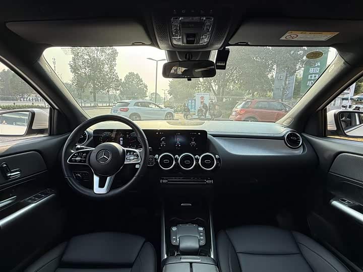 Фото 7 - Mercedes-Benz GLA-Class