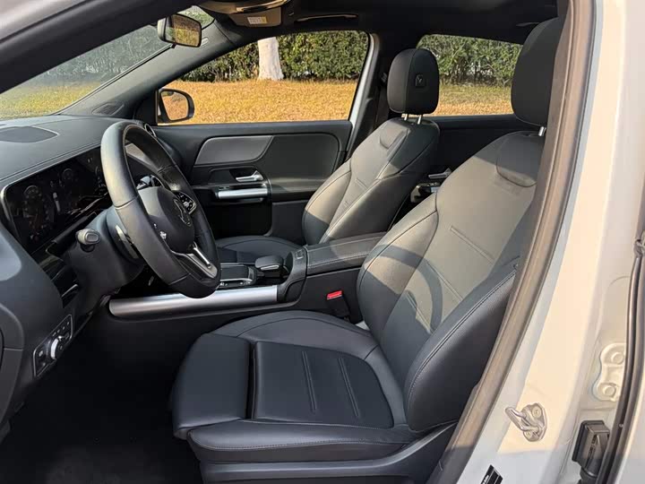 Фото 8 - Mercedes-Benz GLA-Class