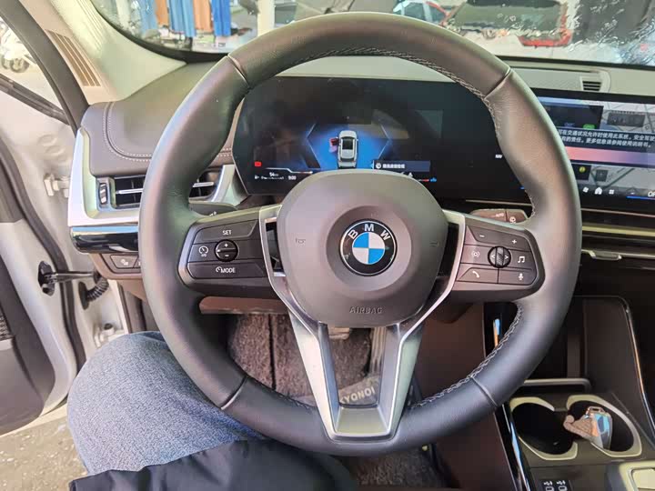 Фото 7 - BMW X1