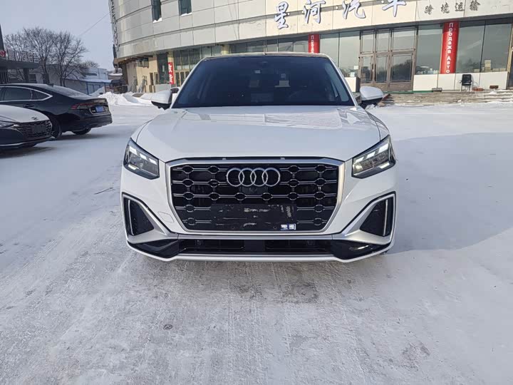Фото 2 - Audi Q2L