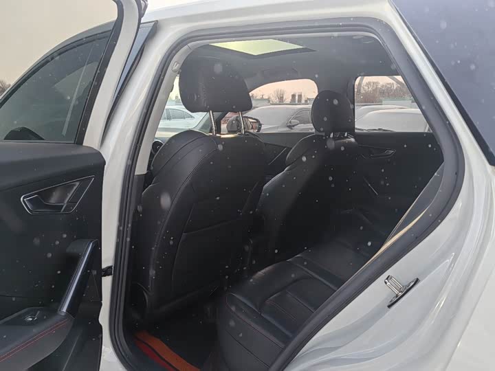 Фото 7 - Audi Q2L