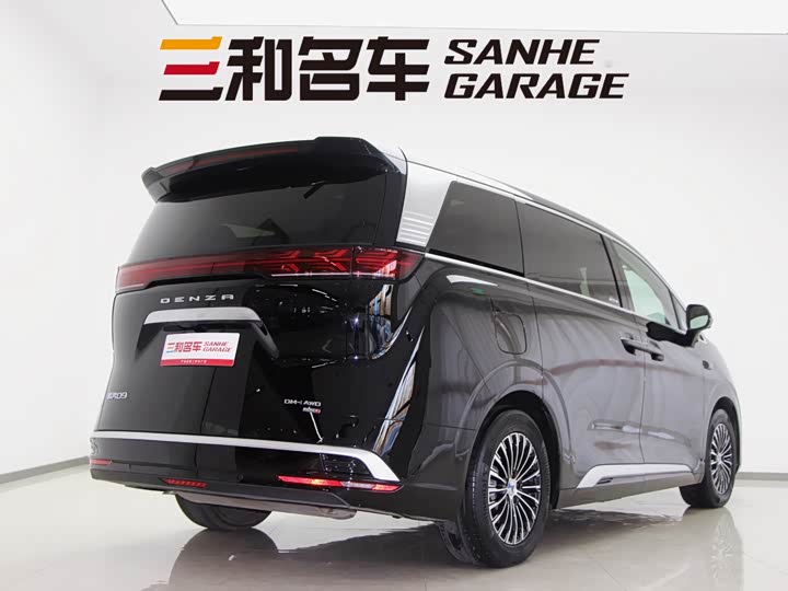 Фото 5 - Denza D9