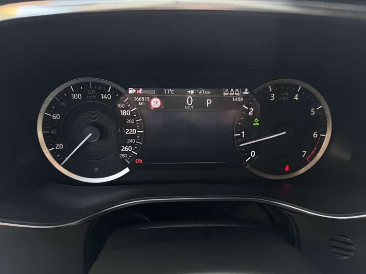 Фото 8 - Jaguar F-Pace