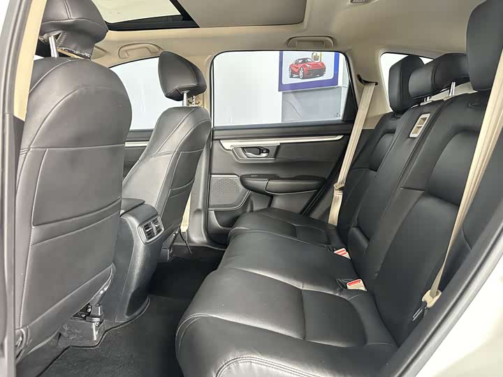 Фото 4 - Honda CR-V