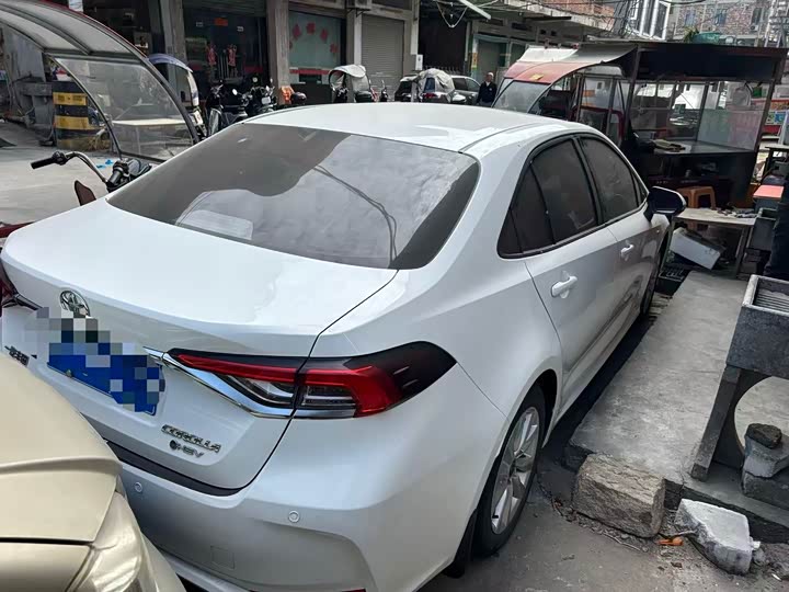 Фото 7 - Toyota Corolla