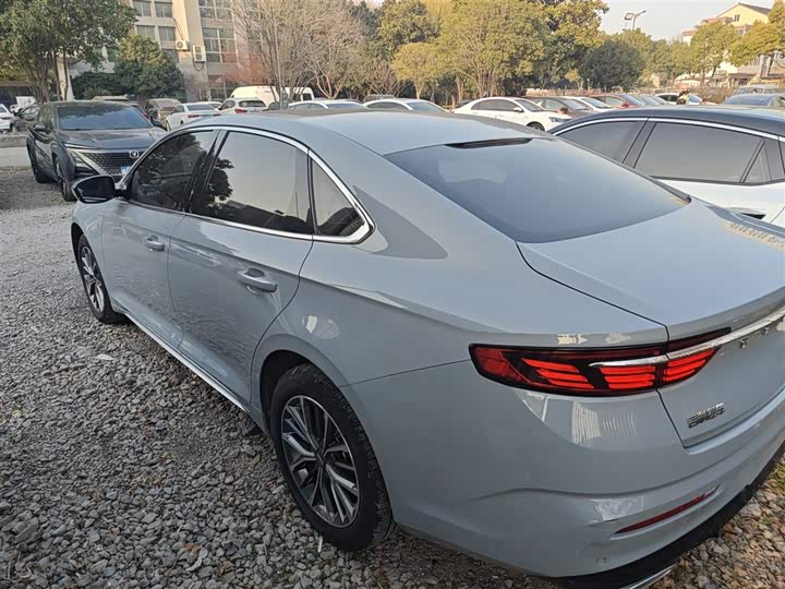 Фото 5 - Geely Preface