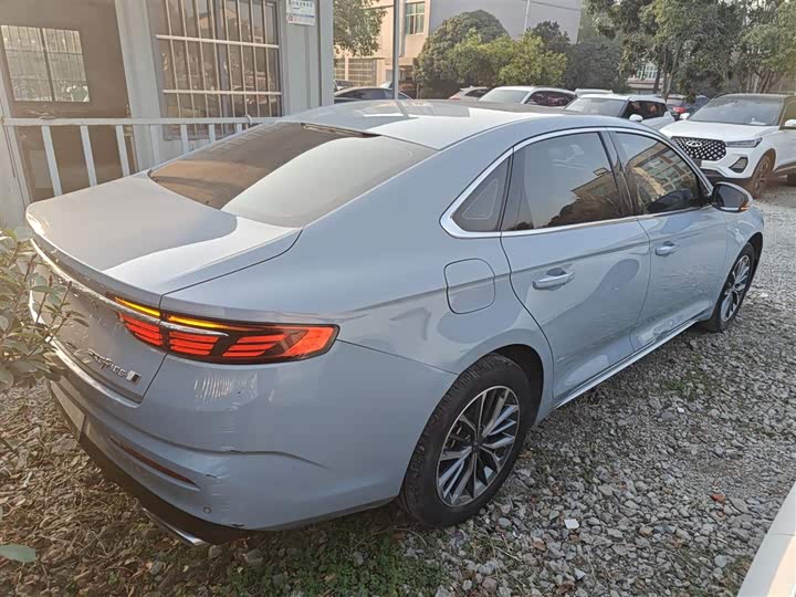 Фото 7 - Geely Preface