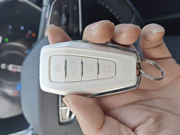 Фото 9 - Geely Preface