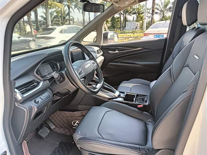 Фото 6 - Maxus G50