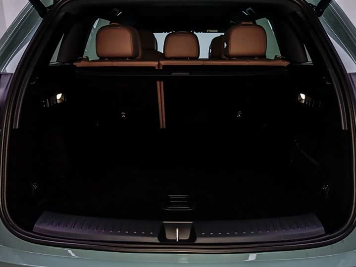 Фото 8 - LiXiang L6