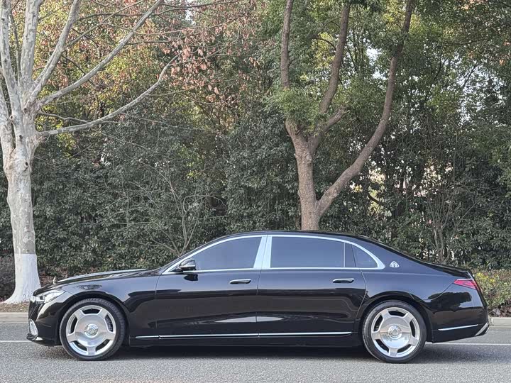 Фото 3 - Mercedes-Benz Maybach S-Class