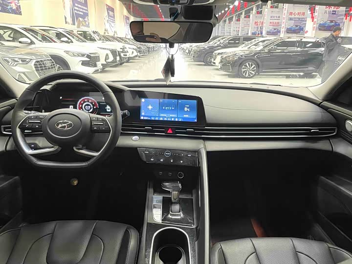 Фото 6 - Hyundai Elantra N line