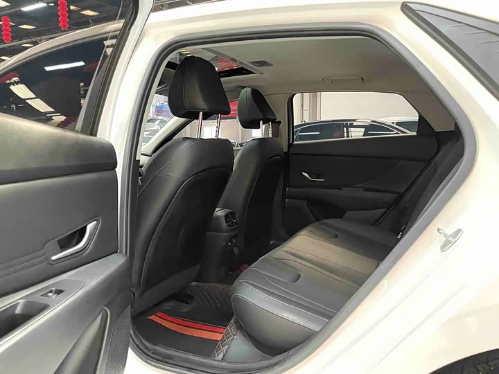 Фото 9 - Hyundai Elantra N line