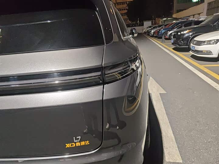 Фото 8 - LiXiang L7