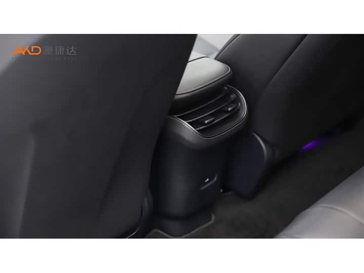 Фото 9 - Nio ET5T