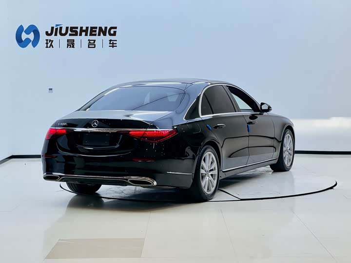 Фото 6 - Mercedes-Benz S-Class