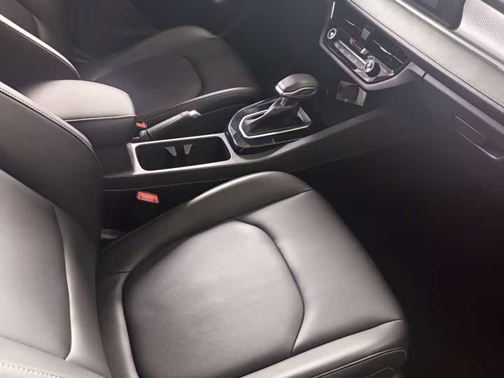 Фото 4 - Ford Escort