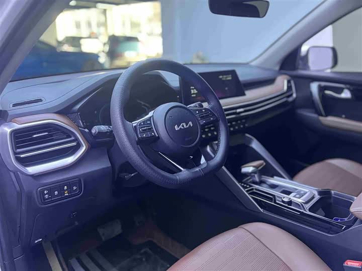 Фото 4 - Kia Sportage GT-line