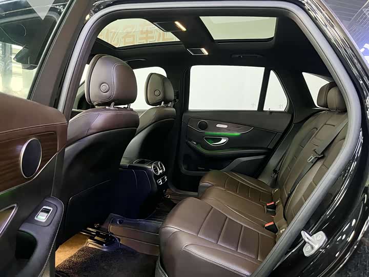 Фото 9 - Mercedes-Benz GLC-Class