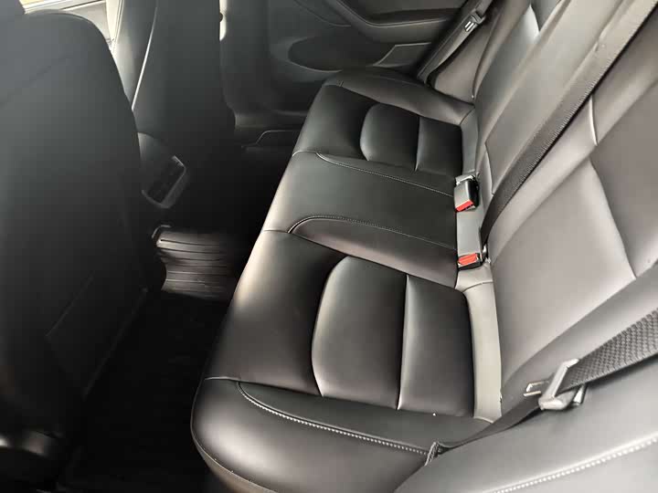 Фото 7 - Tesla Model 3