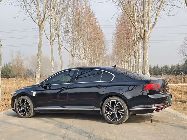 Фото 4 - Volkswagen Magotan