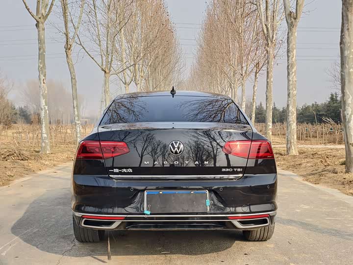 Фото 5 - Volkswagen Magotan