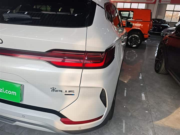 Фото 8 - BYD Song Plus Hybrid/EV