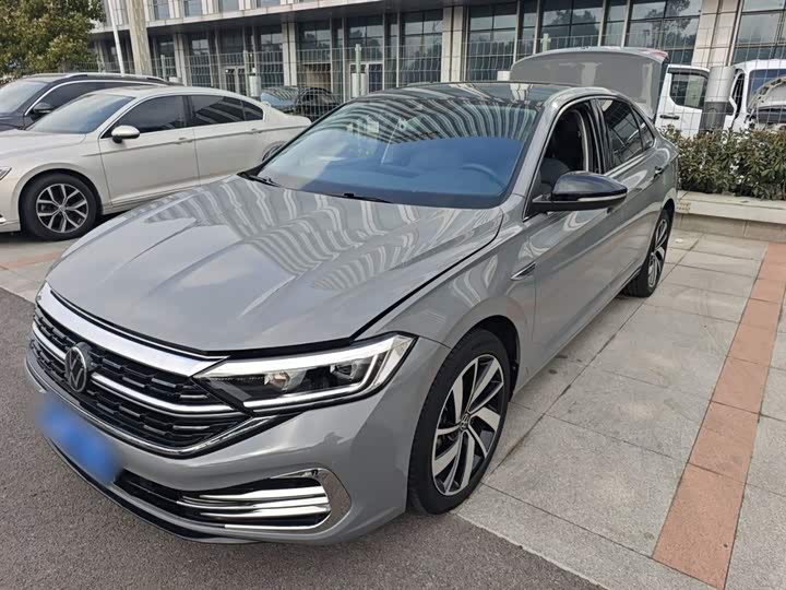 Фото 1 - Volkswagen Sagitar L