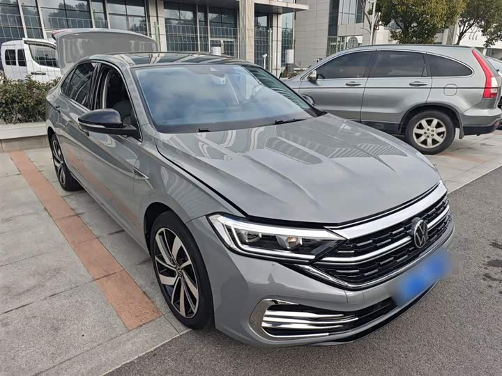 Фото 4 - Volkswagen Sagitar L