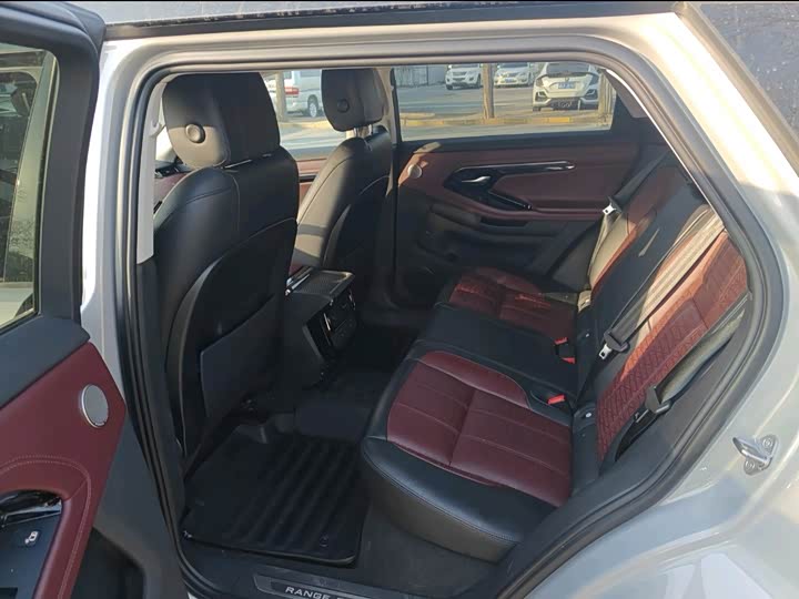 Фото 6 - Land Rover Range Rover Evoque L