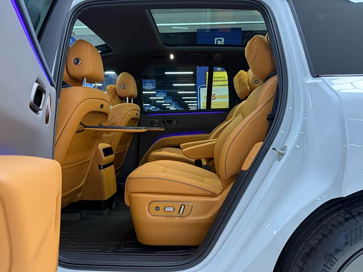 Фото 5 - LiXiang i8