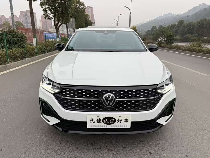 Фото 2 - Volkswagen Lavida