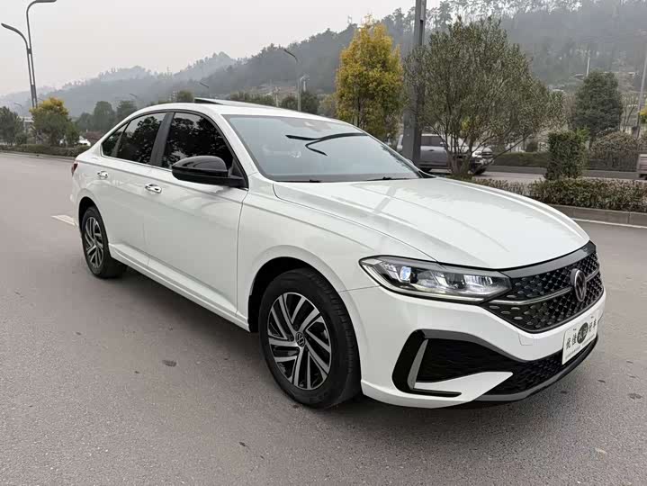 Фото 3 - Volkswagen Lavida