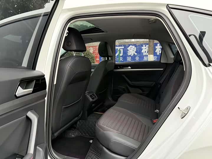 Фото 6 - Volkswagen Lavida