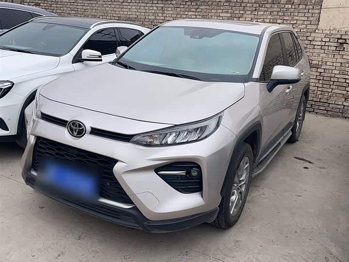 Фото 2 - Toyota Wildlander