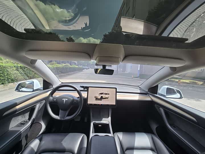 Фото 7 - Tesla Model Y