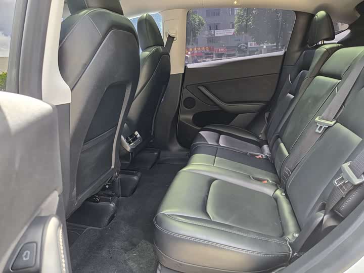 Фото 9 - Tesla Model Y