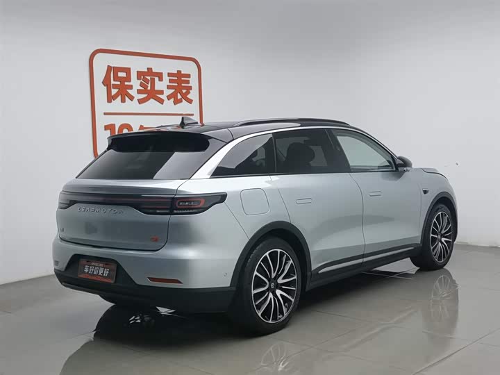 Фото 2 - Leapmotor C11