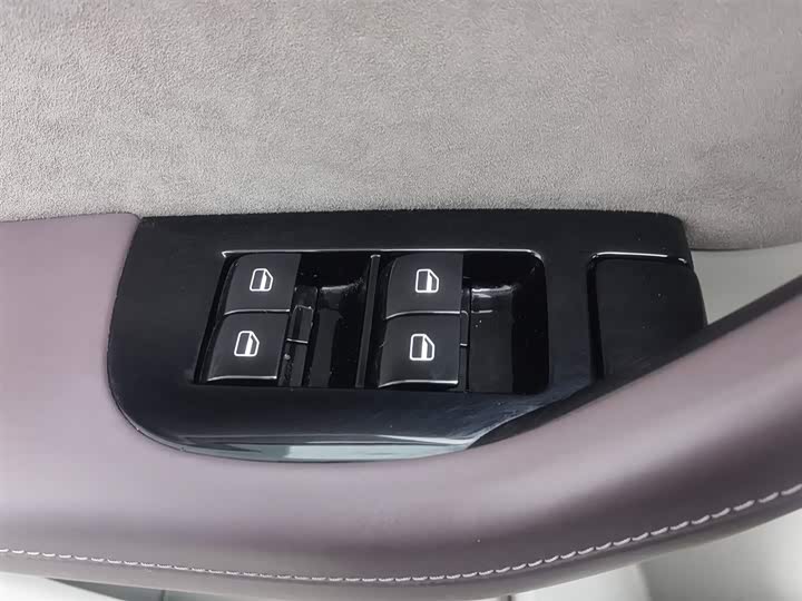 Фото 9 - Leapmotor C11