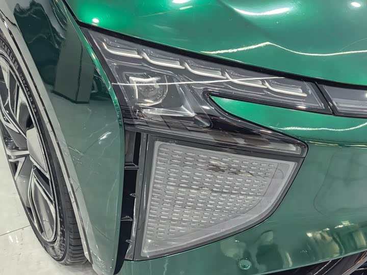 Фото 3 - HiPhi X