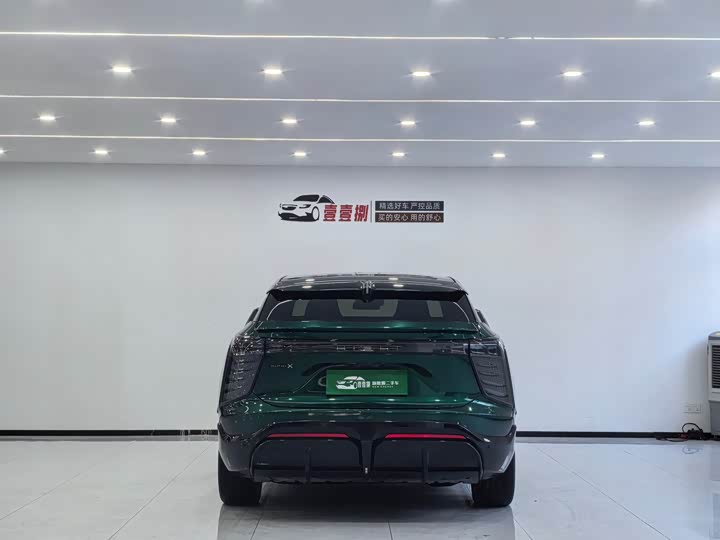 Фото 7 - HiPhi X