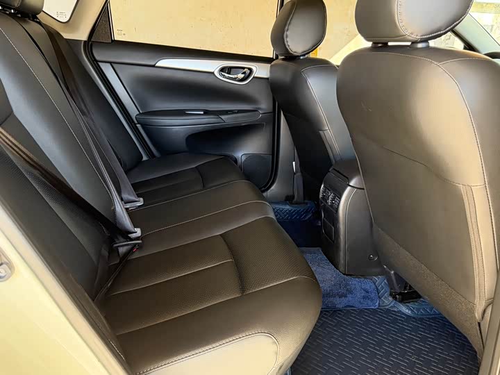 Фото 6 - Nissan Sylphy