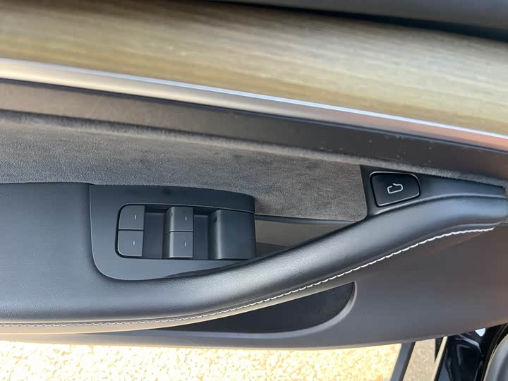 Фото 8 - Tesla Model Y