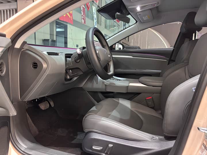 Фото 5 - XPeng Mona M03