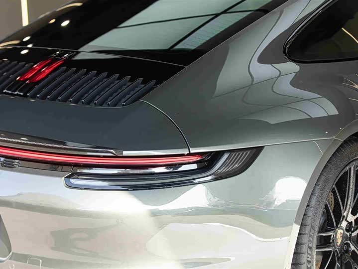 Фото 8 - Porsche 911