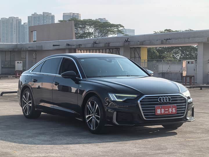 Фото 3 - Audi A6L